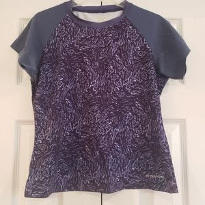Columbia Titanium Women's Top - Size Small - Purple with Blueish Grey Sl…